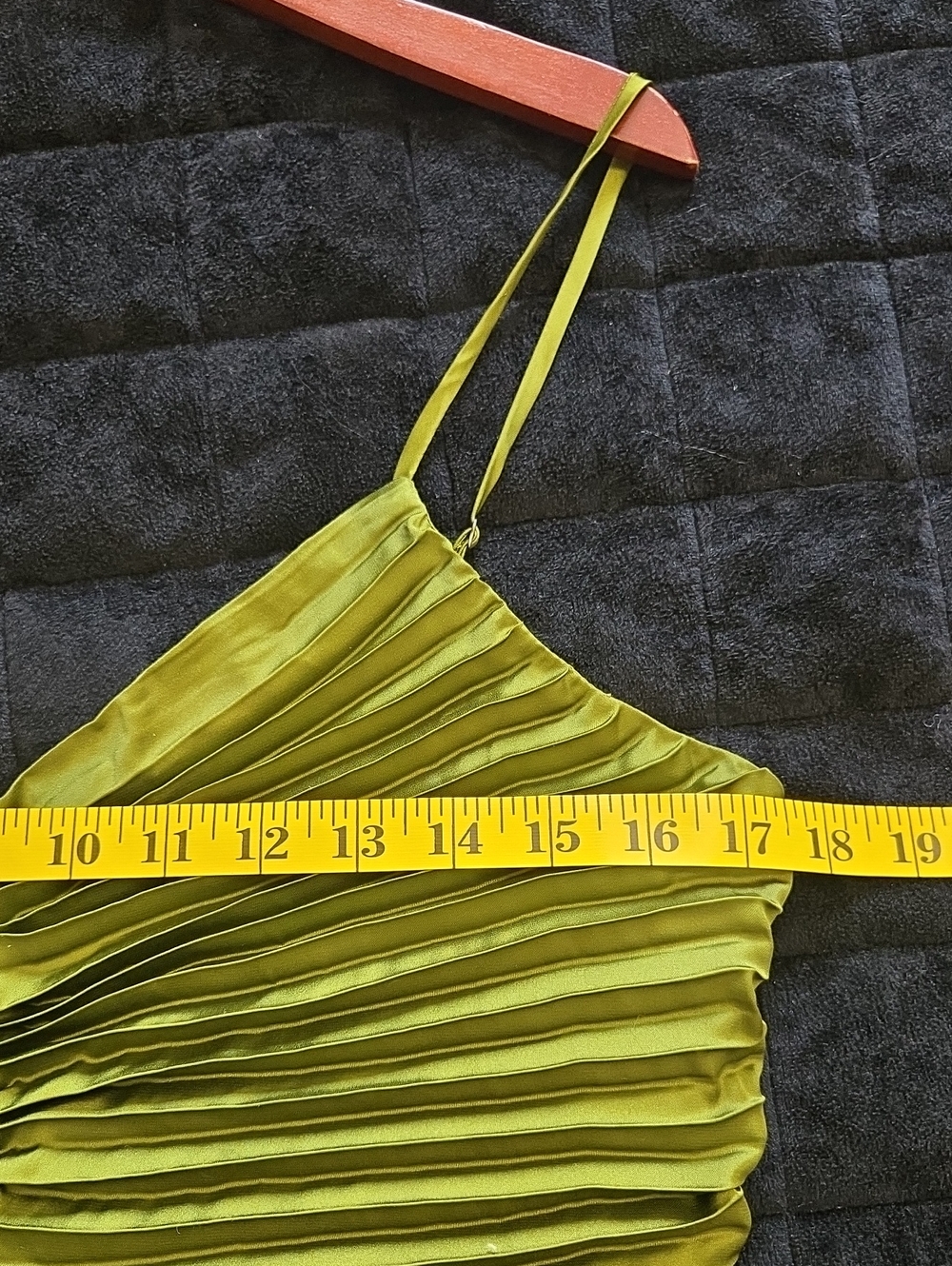 Petal & Pup Naira Pleated Maxi Dress Palm Green Size 8 NWT - Picture 10 of 13